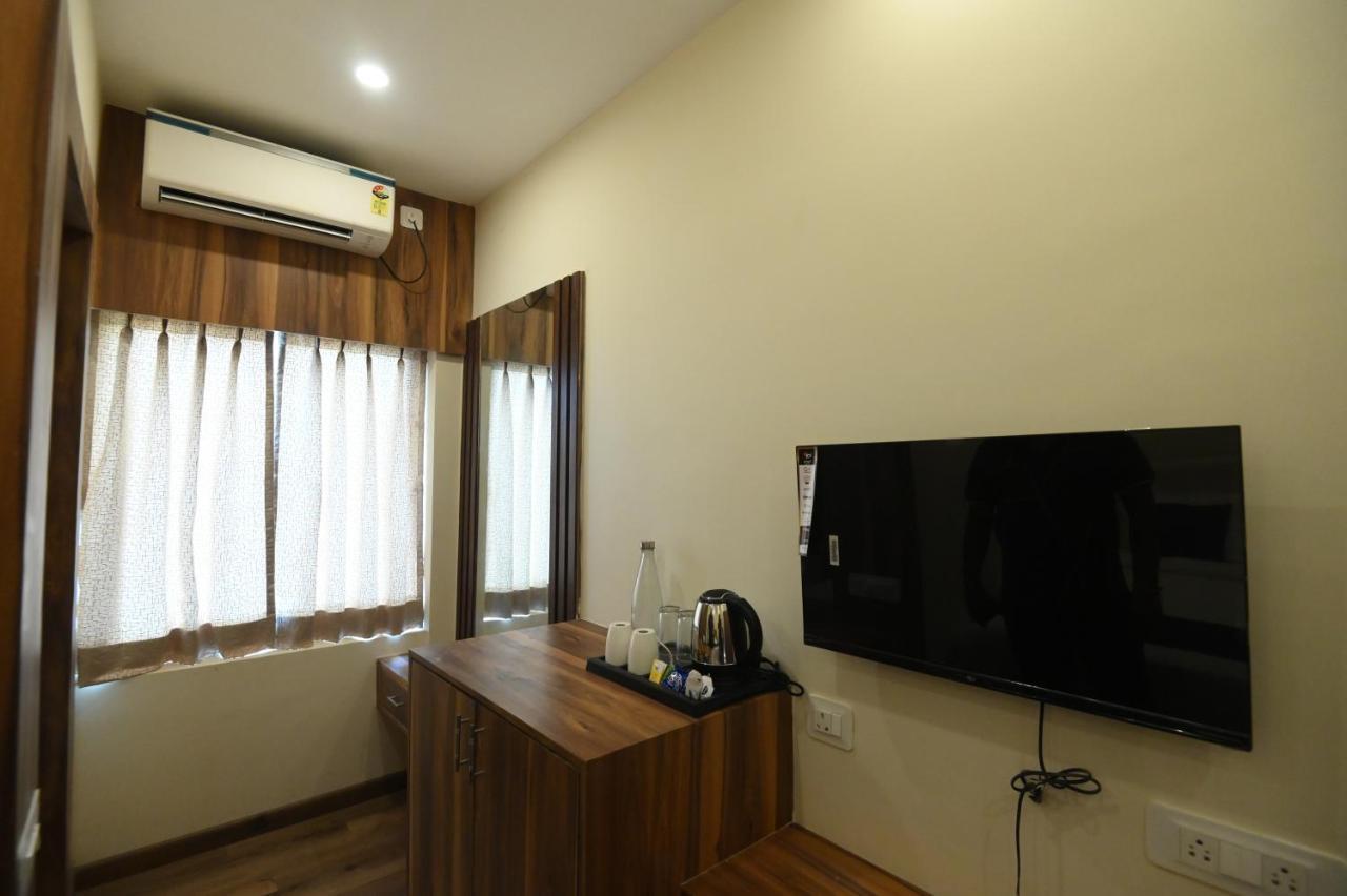 Namastey Hotel *